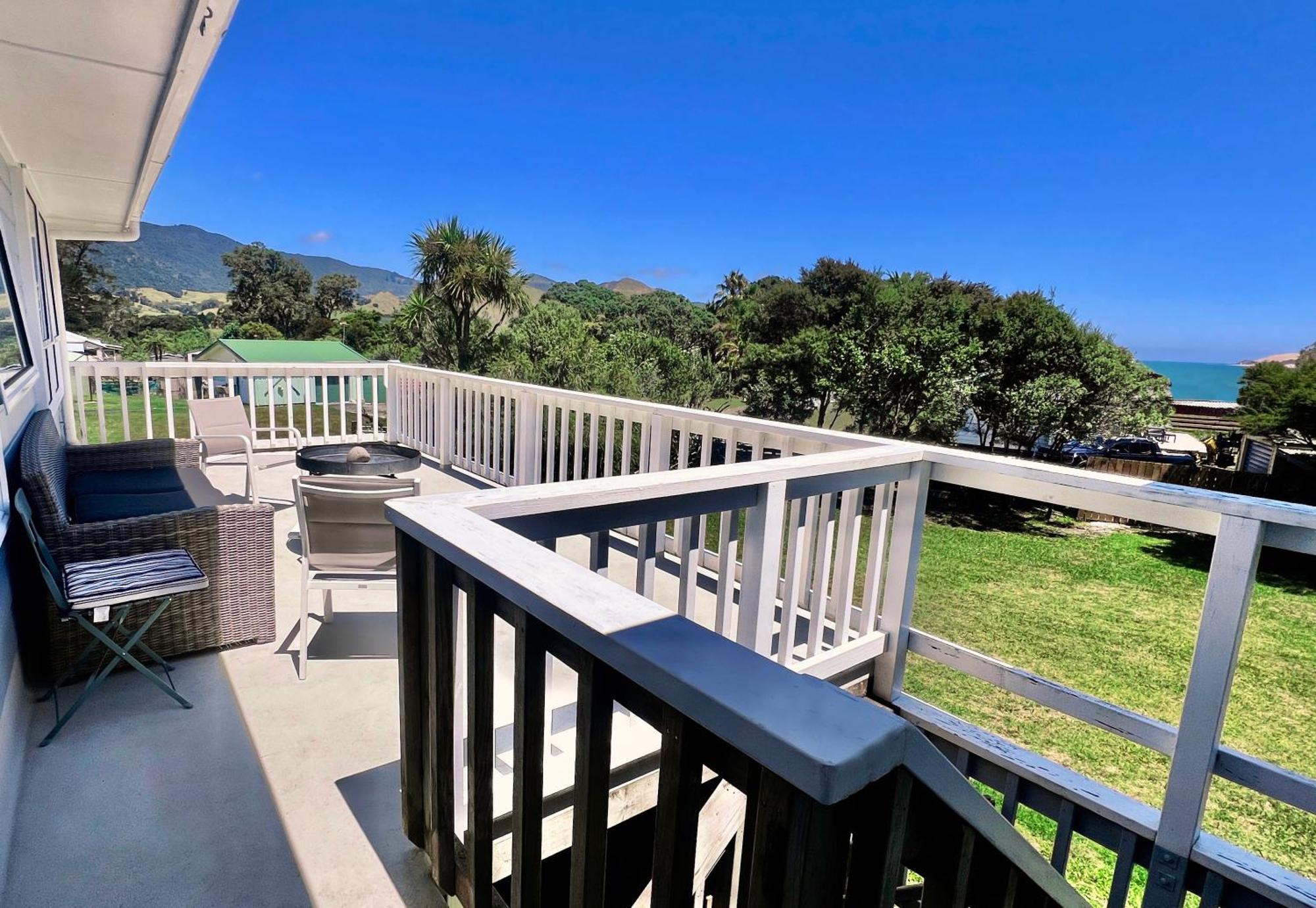 'noni's House' Coastal Hokianga Holiday home *
